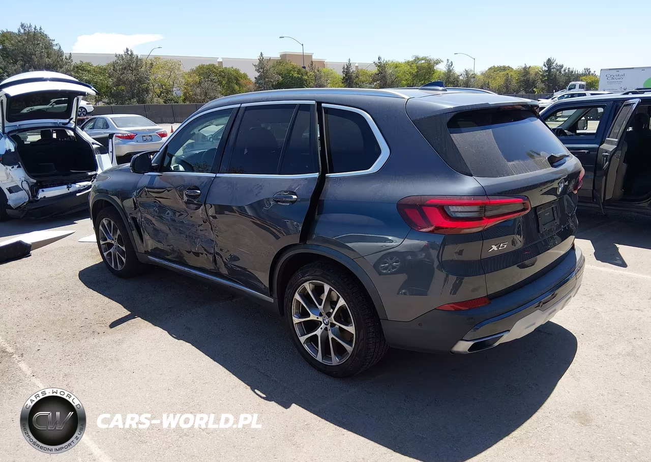 2021 BMW X5 Phev xDrive45E VIN:5UXTA6C06M9D54472 - 3
