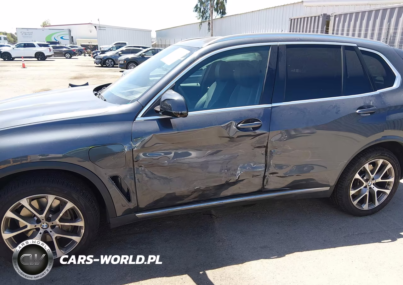 2021 BMW X5 Phev xDrive45E VIN:5UXTA6C06M9D54472 - 6