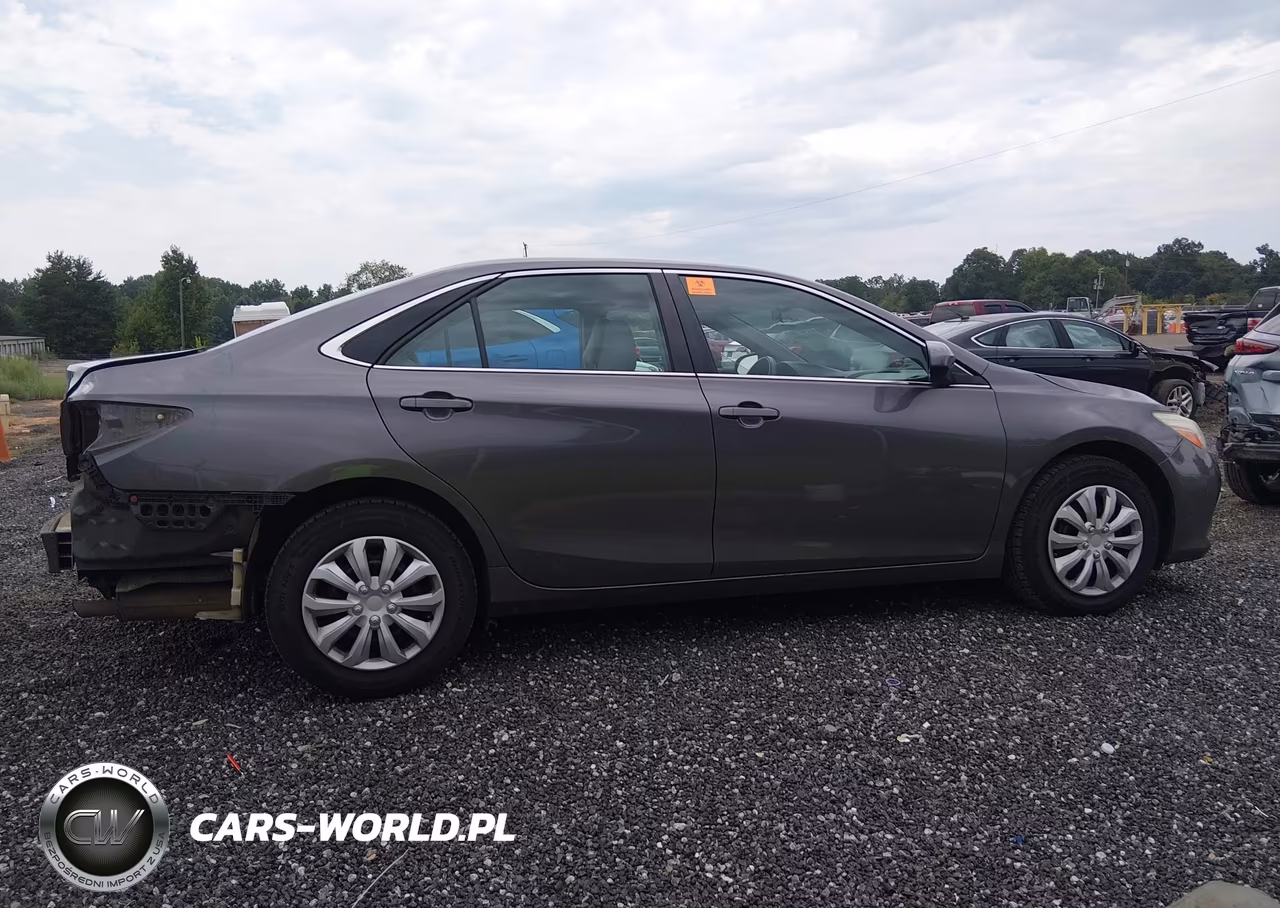 2017 Toyota Camry Le VIN:4T1BF1FK5HU447641 - 14