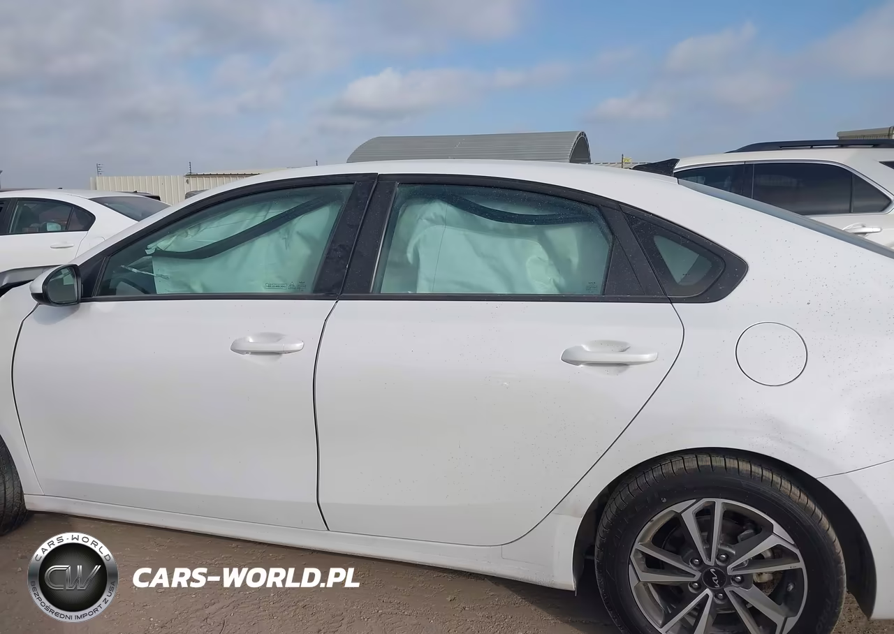 2023 Kia Forte Lxs VIN:3KPF24AD9PE672122 - 13