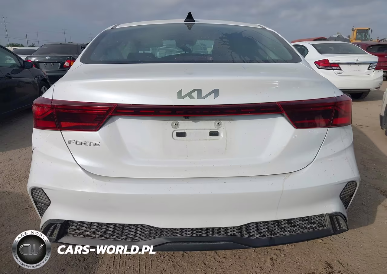2023 Kia Forte Lxs VIN:3KPF24AD9PE672122 - 15