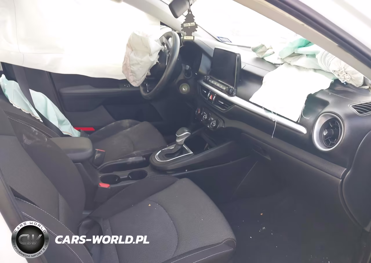 2023 Kia Forte Lxs VIN:3KPF24AD9PE672122 - 5