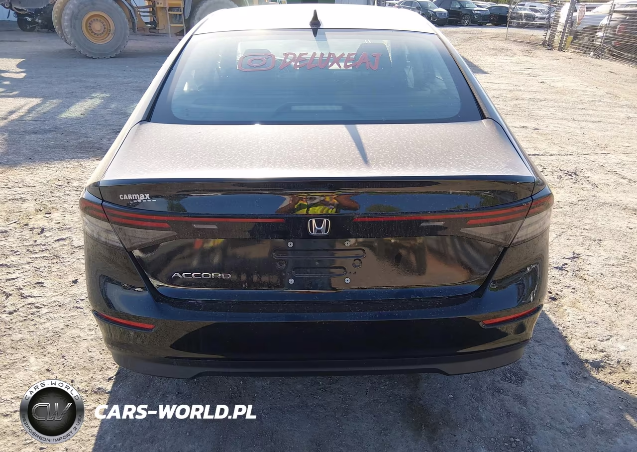 2025 Honda Accord Se VIN:1HGCY1F45SA071747 - 17