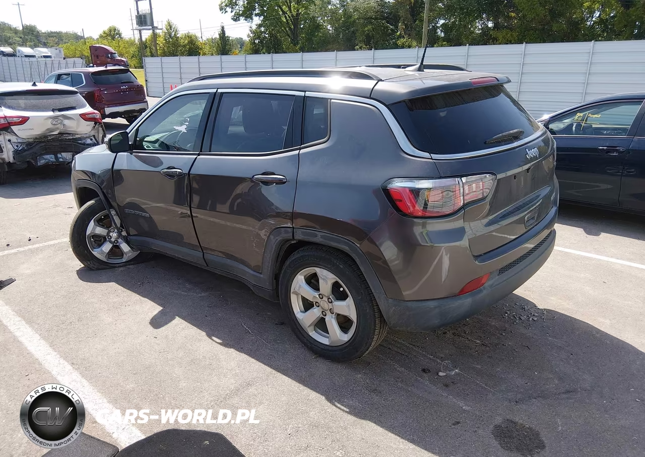 2019 Jeep Compass Latitude Fwd VIN:3C4NJCBB0KT637253 - 3