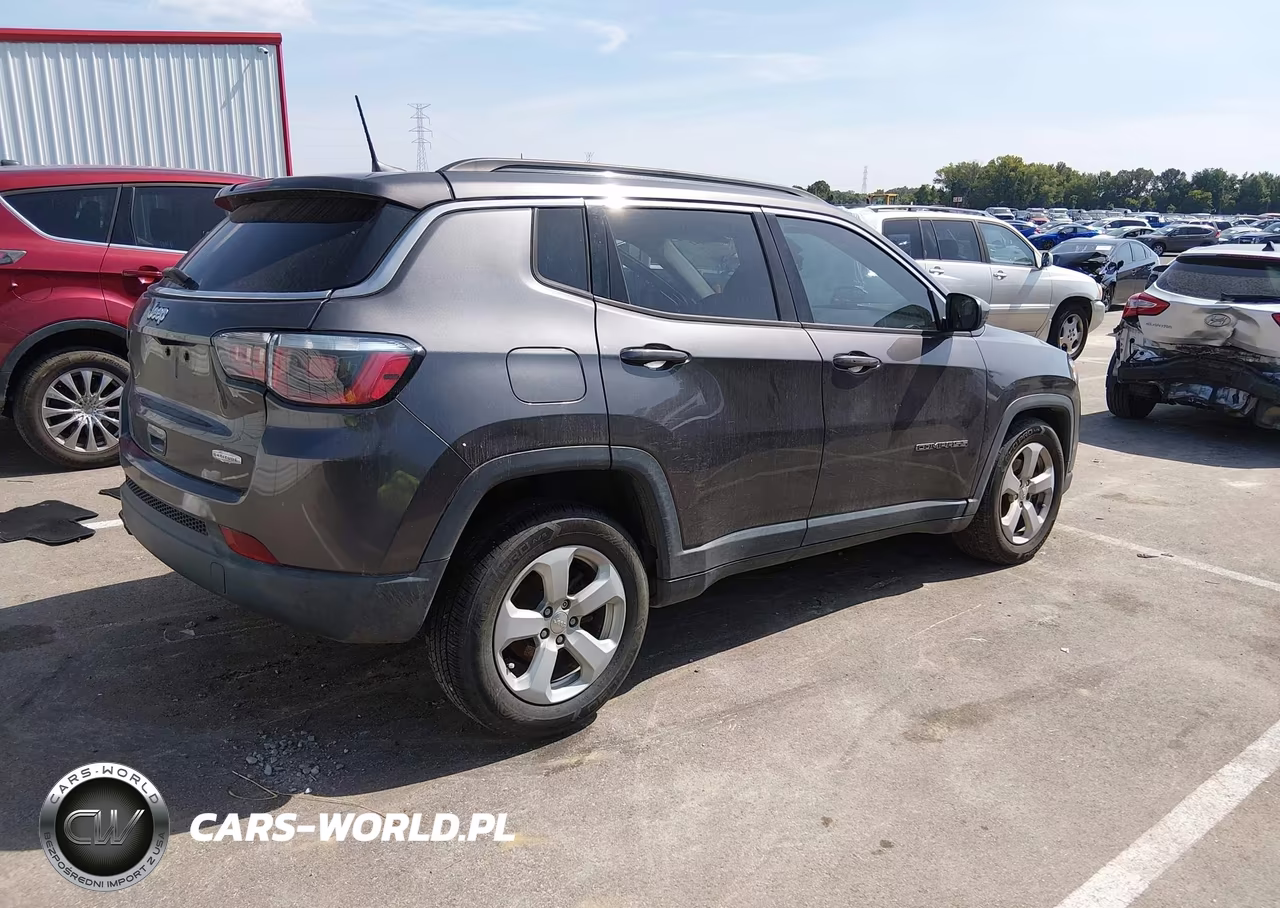 2019 Jeep Compass Latitude Fwd VIN:3C4NJCBB0KT637253 - 4