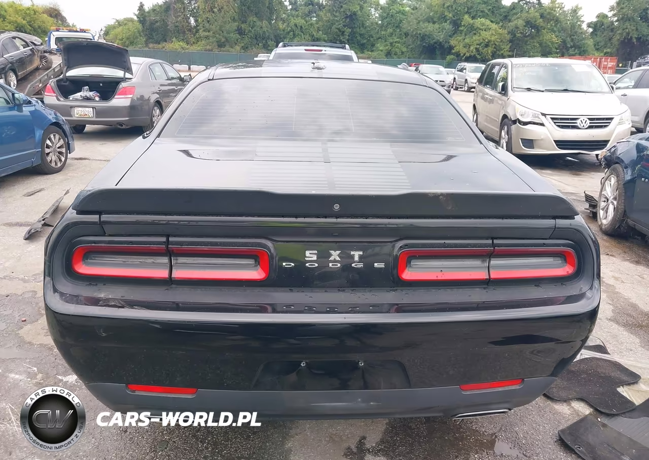 2016 Dodge Challenger Sxt VIN:2C3CDZAG5GH289887 - 17