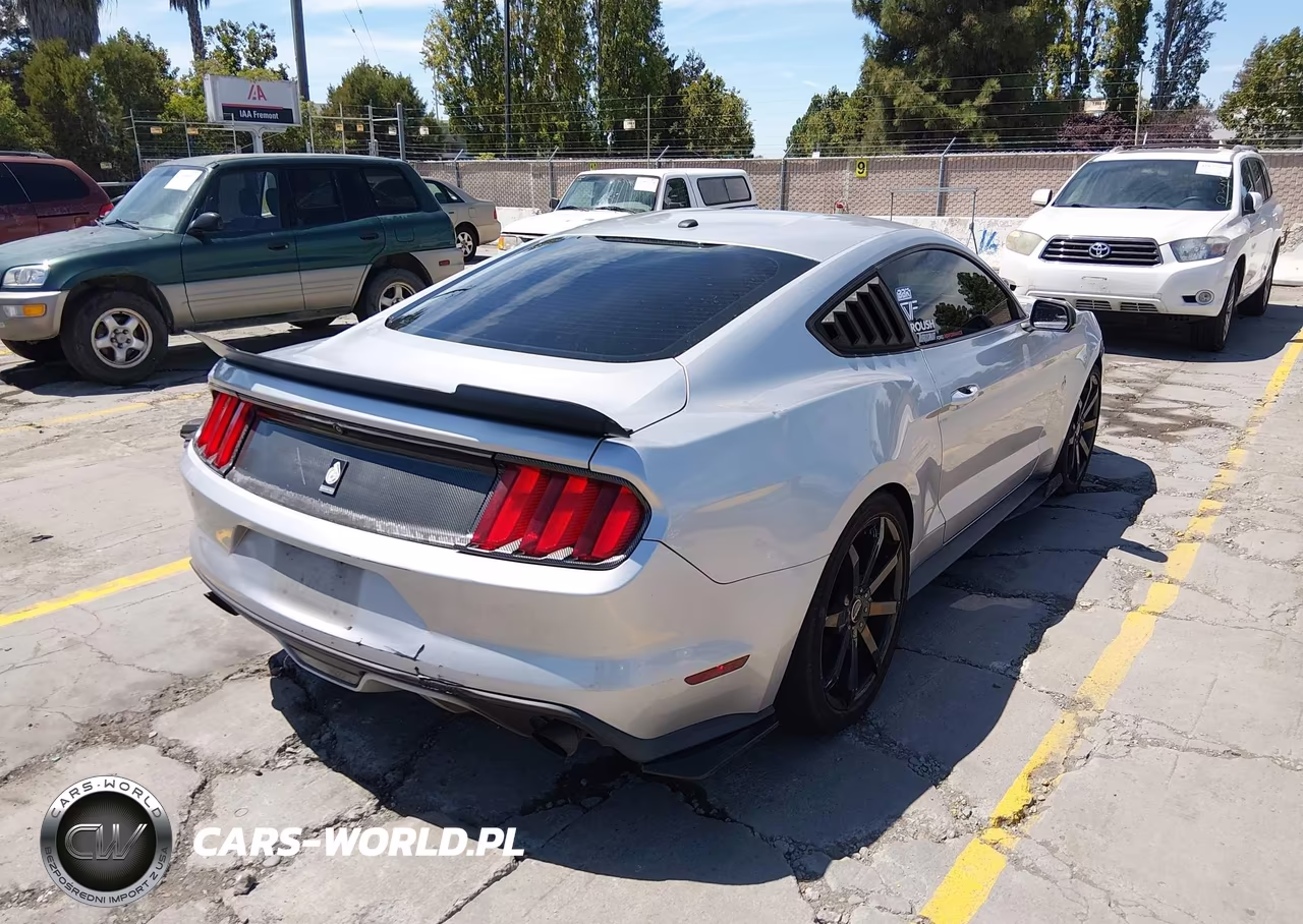 2015 Ford Mustang Ecoboost VIN:1FA6P8TH6F5339675 - 4