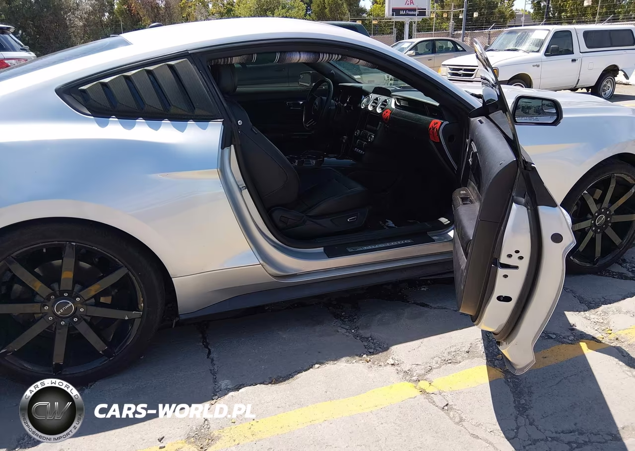 2015 Ford Mustang Ecoboost VIN:1FA6P8TH6F5339675 - 5