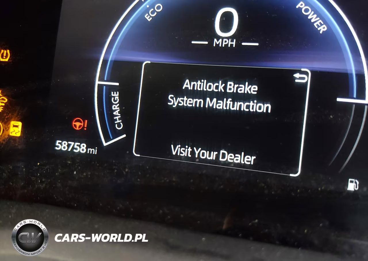 2025 Toyota Camry Le VIN:4T1DAACK4SU042163 - 14
