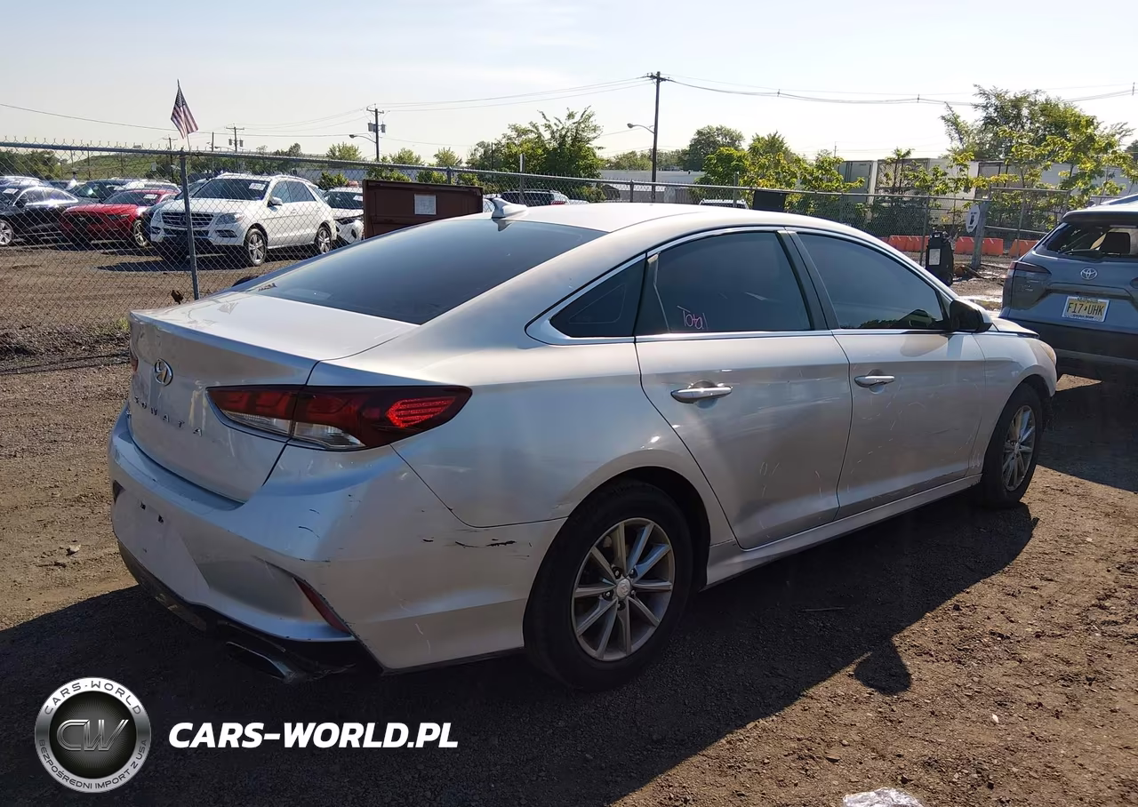 2018 Hyundai Sonata Se VIN:5NPE24AF8JH716241 - 4