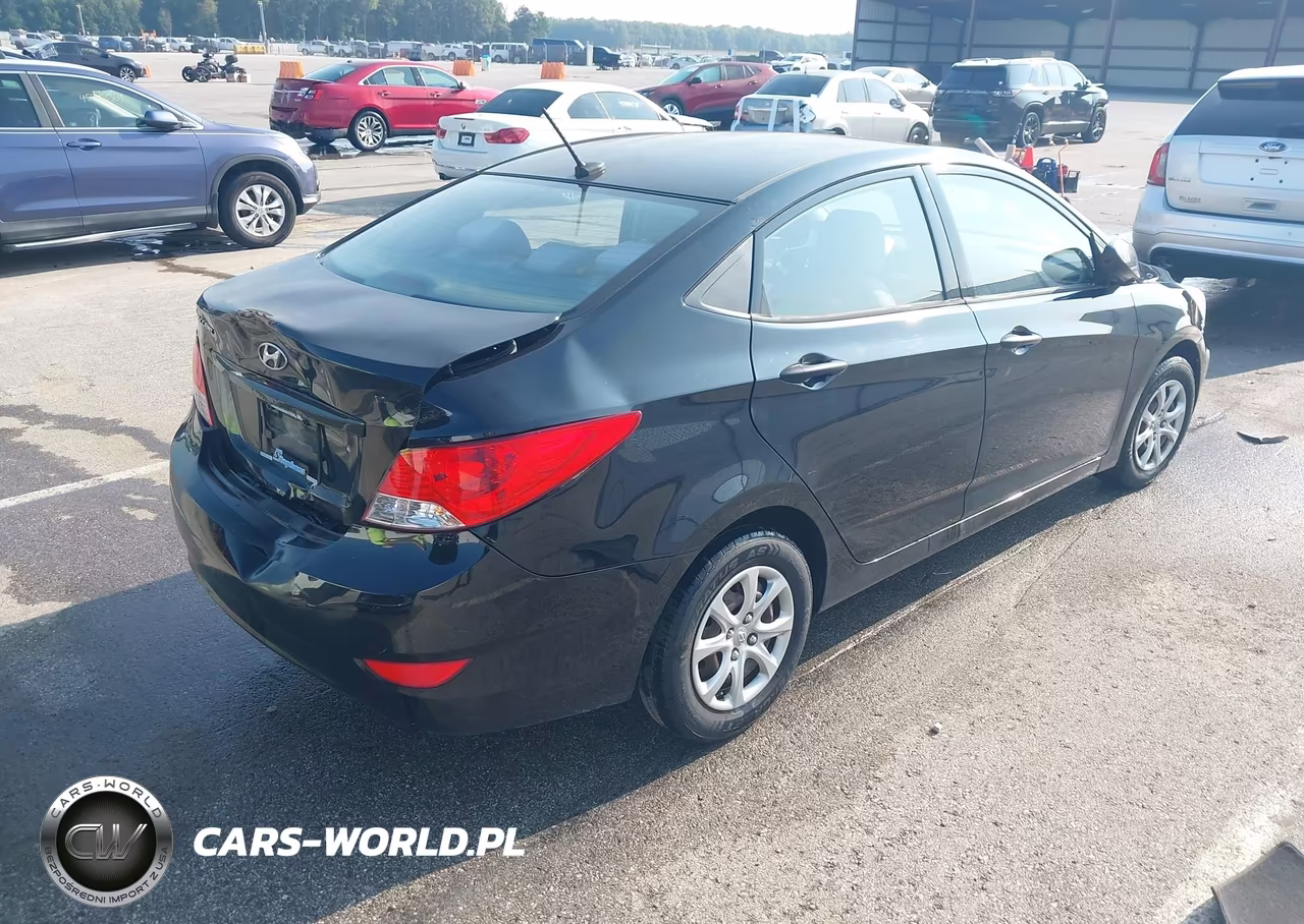 2012 Hyundai Accent Gls VIN:KMHCT4AE5CU050519 - 4