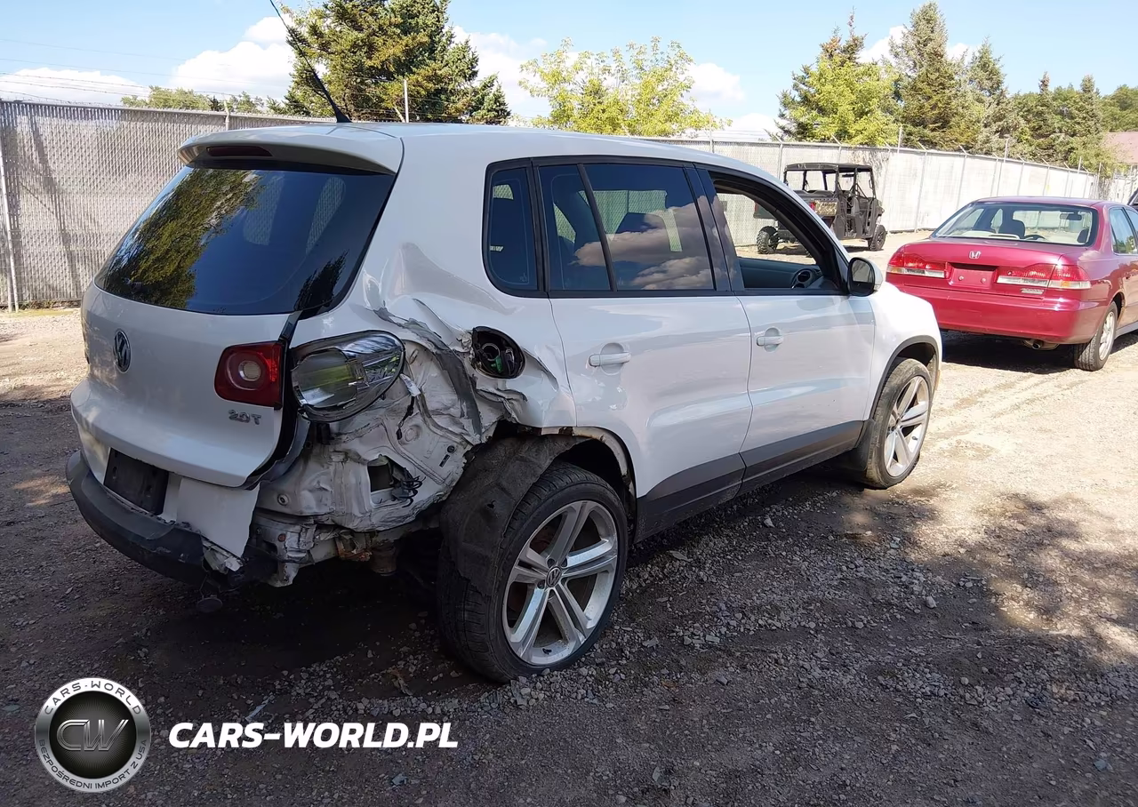 2009 Volkswagen Tiguan S VIN:WVGCV75N49W524883 - 4