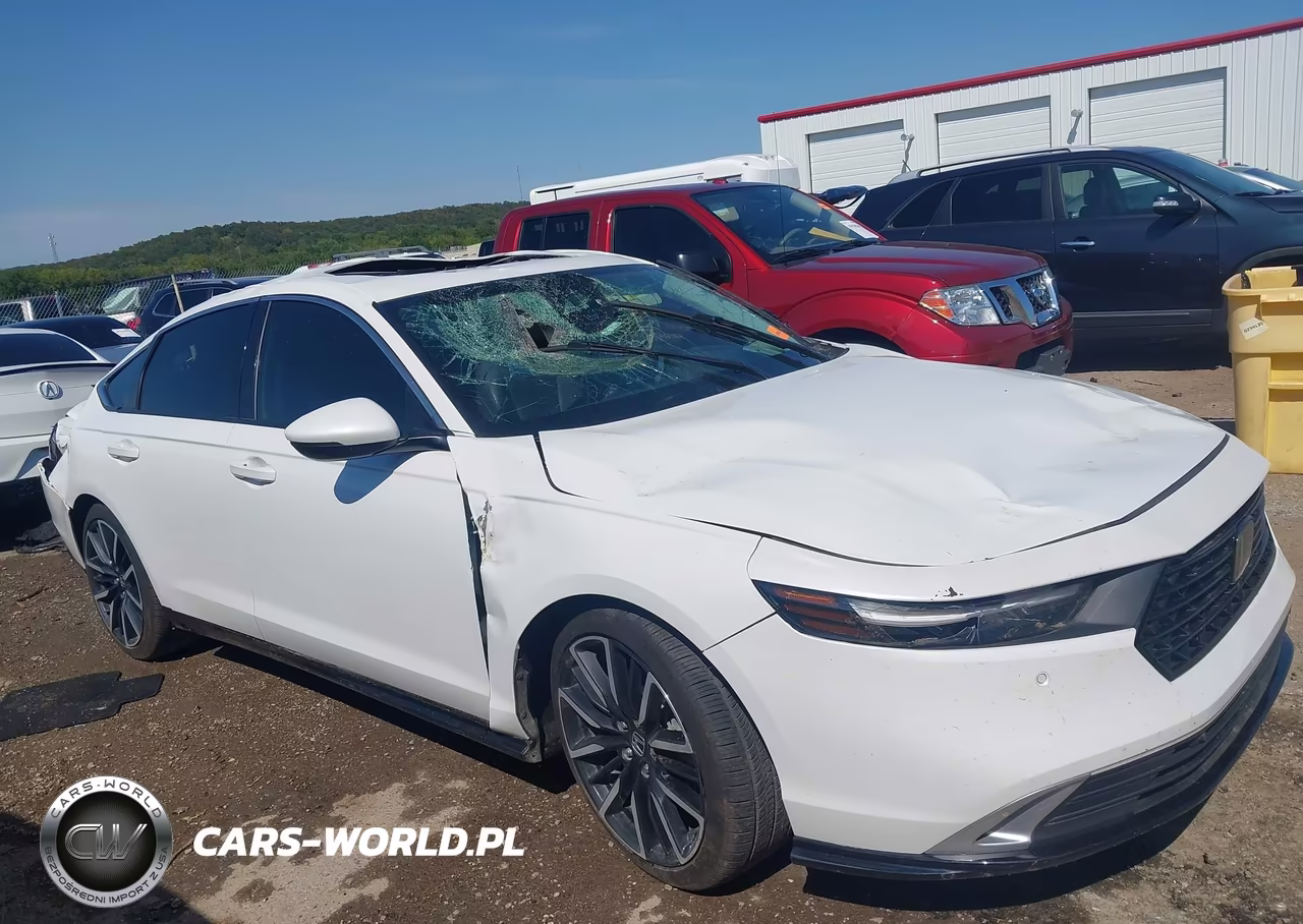 2023 Honda Accord Hybrid Touring VIN:1HGCY2F80PA034721 - 13