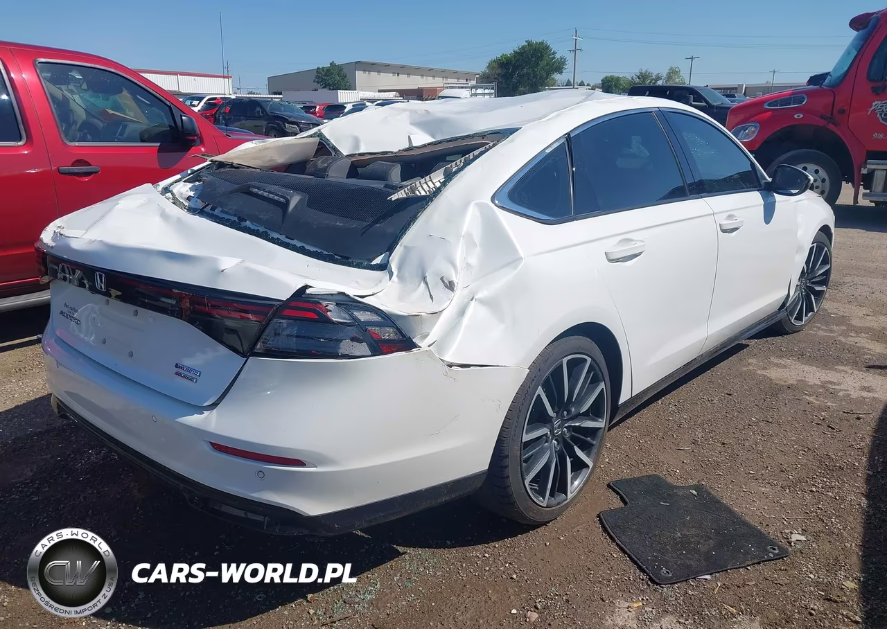 2023 Honda Accord Hybrid Touring VIN:1HGCY2F80PA034721 - 4