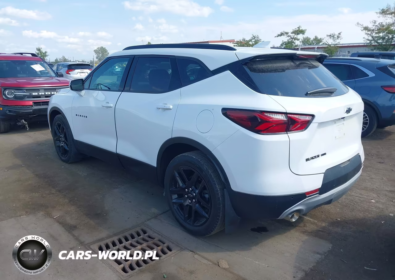 2021 Chevrolet Blazer Awd 2Lt VIN:3GNKBHRS0MS556448 - 3