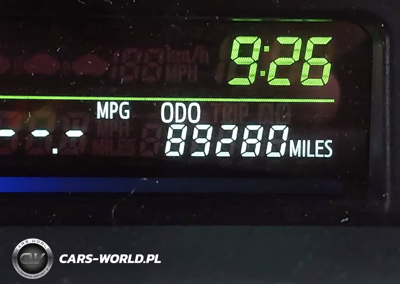 2013 Toyota Prius V Two VIN:JTDZN3EU6D3262468 - 16