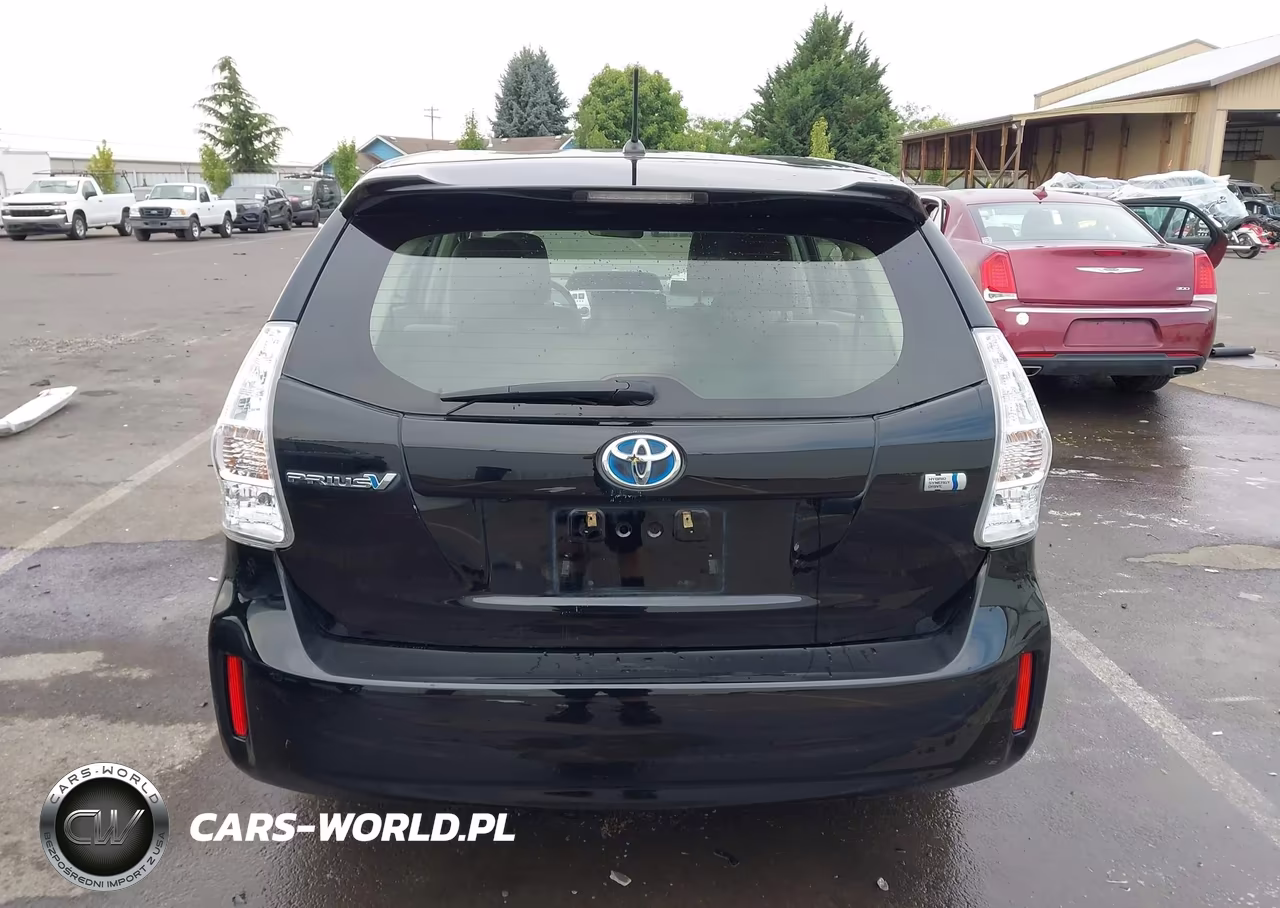 2013 Toyota Prius V Two VIN:JTDZN3EU6D3262468 - 17