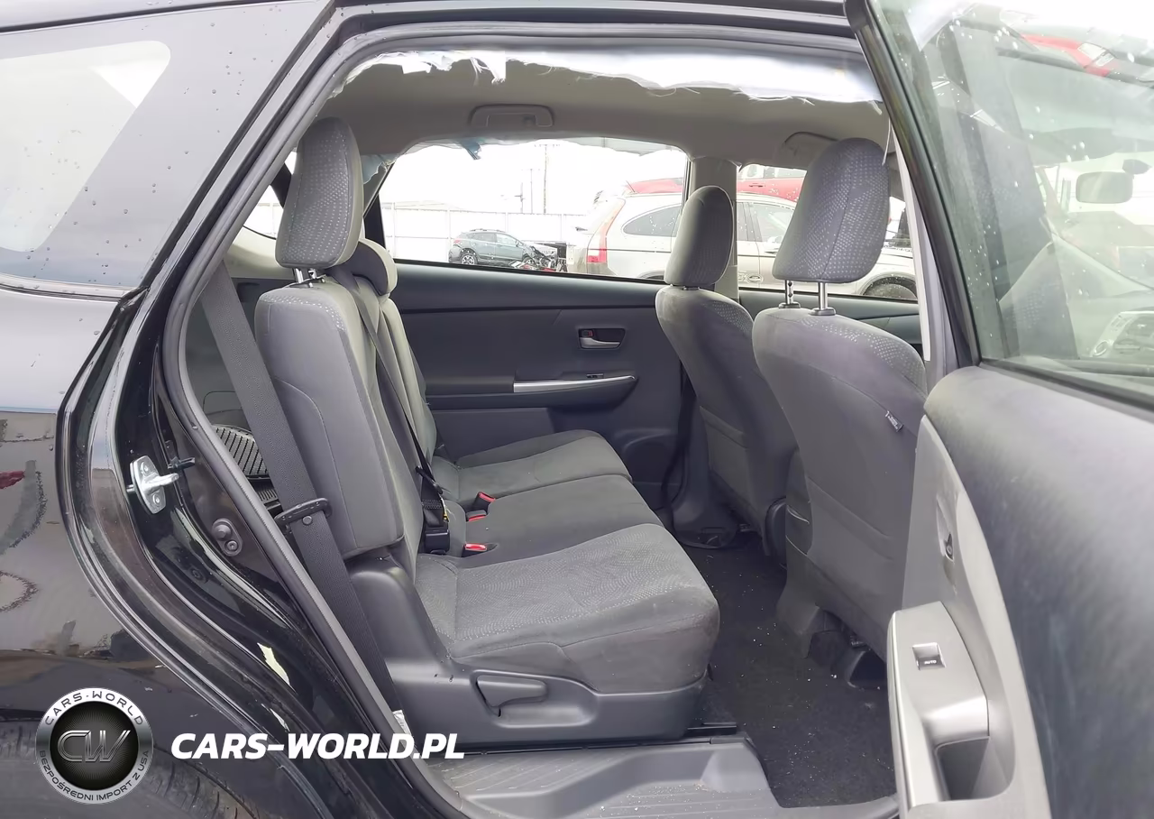 2013 Toyota Prius V Two VIN:JTDZN3EU6D3262468 - 8