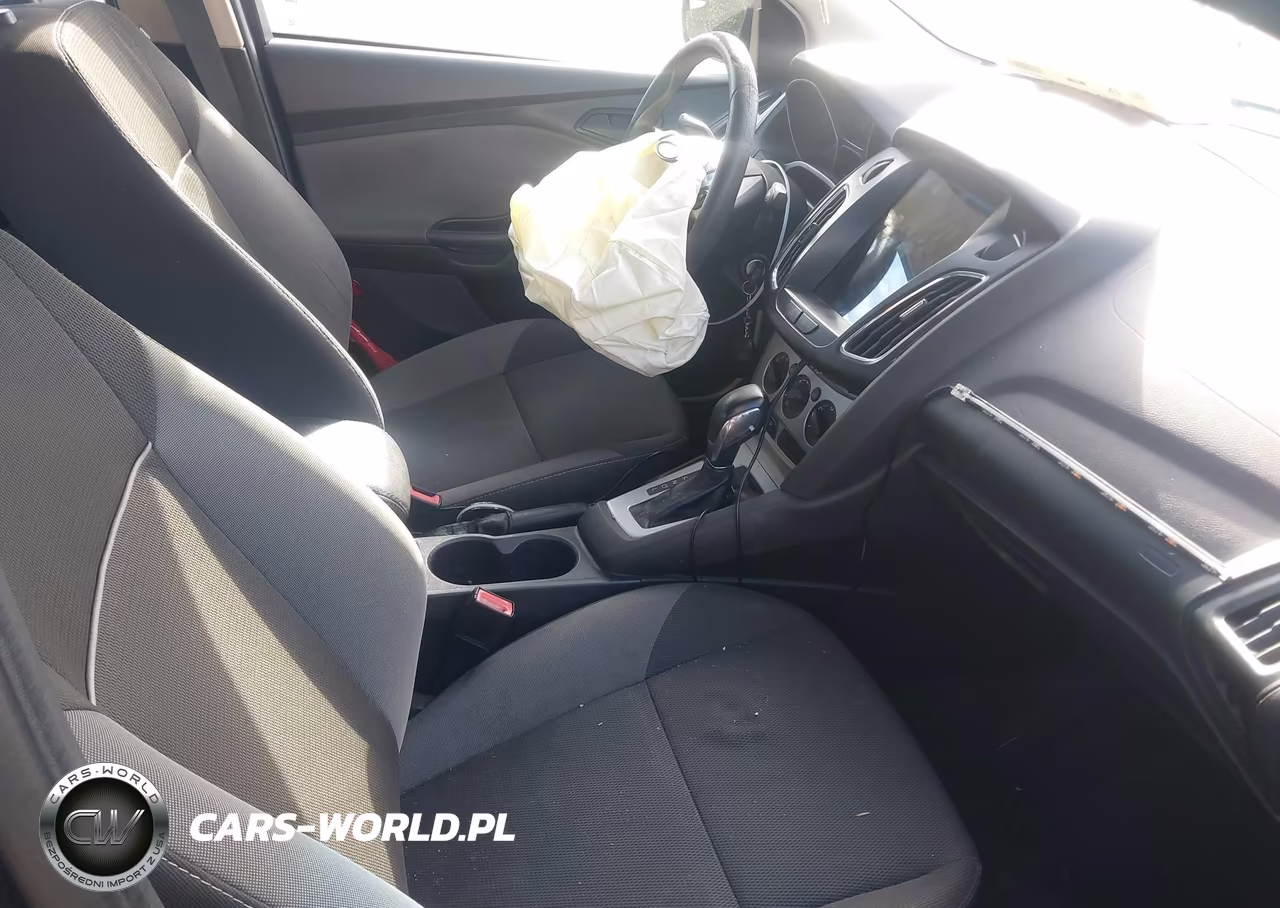 2012 Ford Focus Se VIN:1FAHP3F29CL369487 - 5