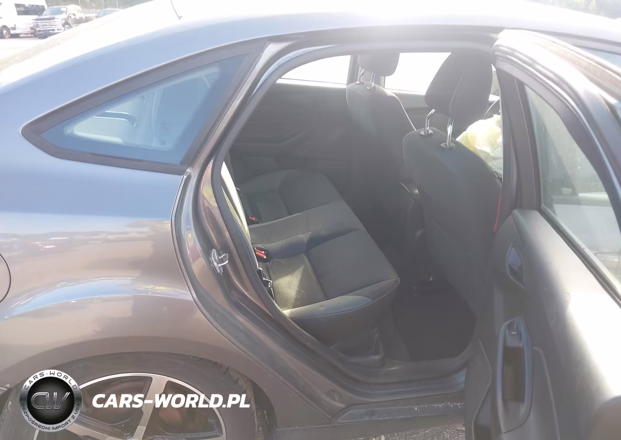 2012 Ford Focus Se VIN:1FAHP3F29CL369487 - 8