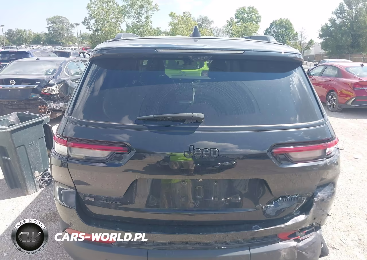 2023 Jeep Grand Cherokee L Limited 4X4 VIN:1C4RJKBG3P8742169 - 16