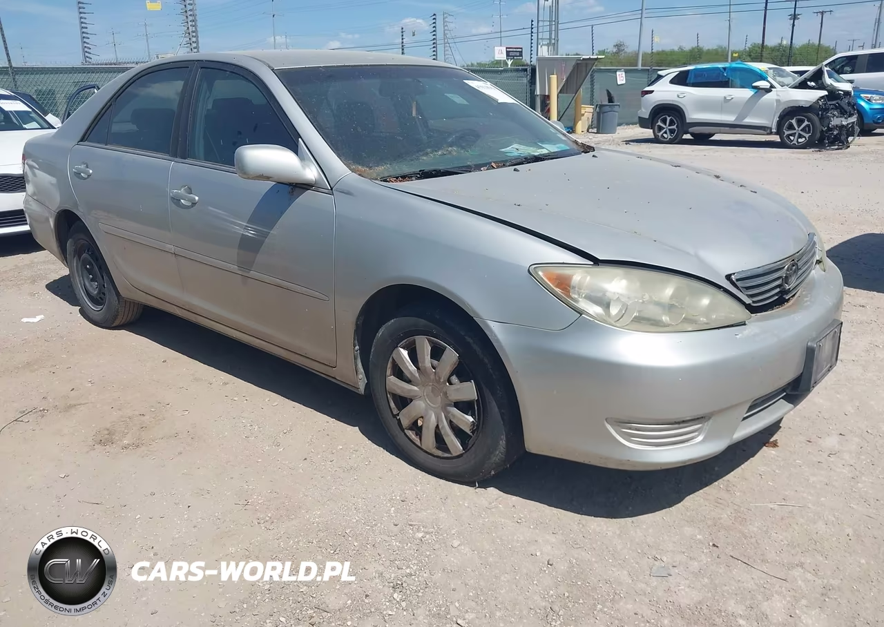 2005 Toyota Camry Le