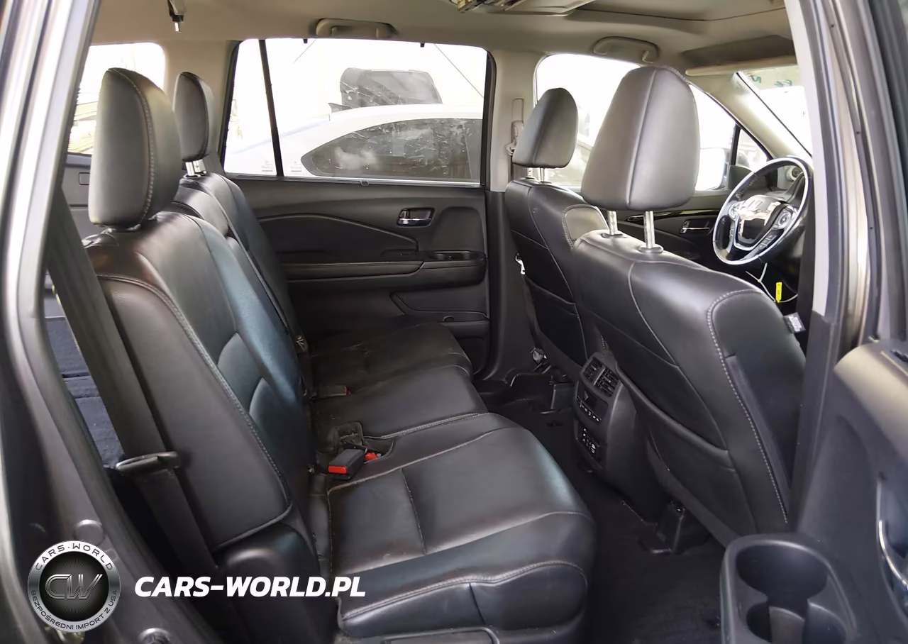 2017 Honda Pilot Touring VIN:5FNYF5H90HB023180 - 8