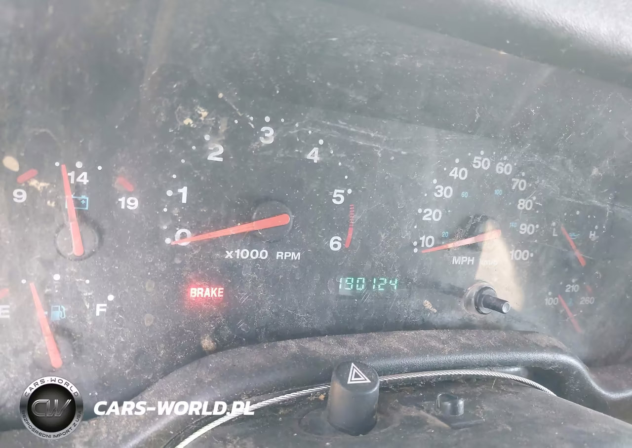 2005 Jeep Wrangler X VIN:1J4FA39S65P323720 - 7