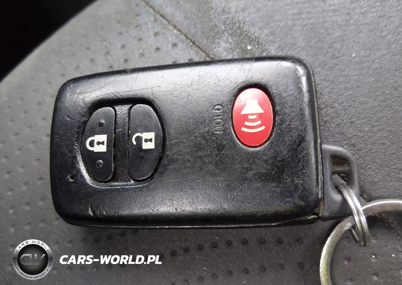 2011 Toyota Prius Two VIN:JTDKN3DU3B0257181 - 11