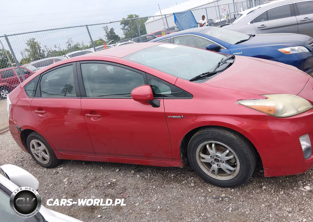 2011 Toyota Prius Two VIN:JTDKN3DU3B0257181 - 13