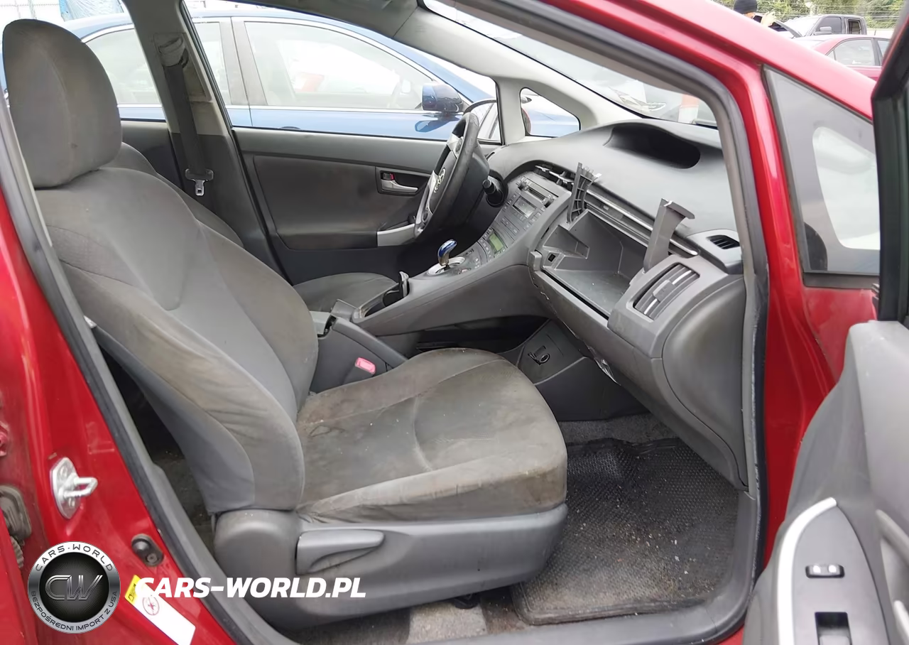 2011 Toyota Prius Two VIN:JTDKN3DU3B0257181 - 5