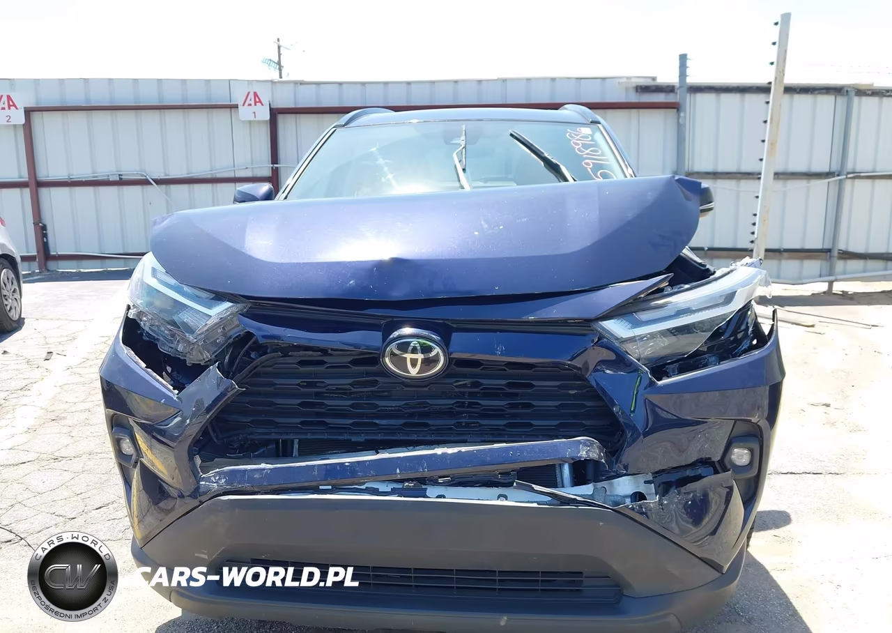 2022 Toyota Rav4 Xle Premium VIN:2T3C1RFV2NW188105 - 12