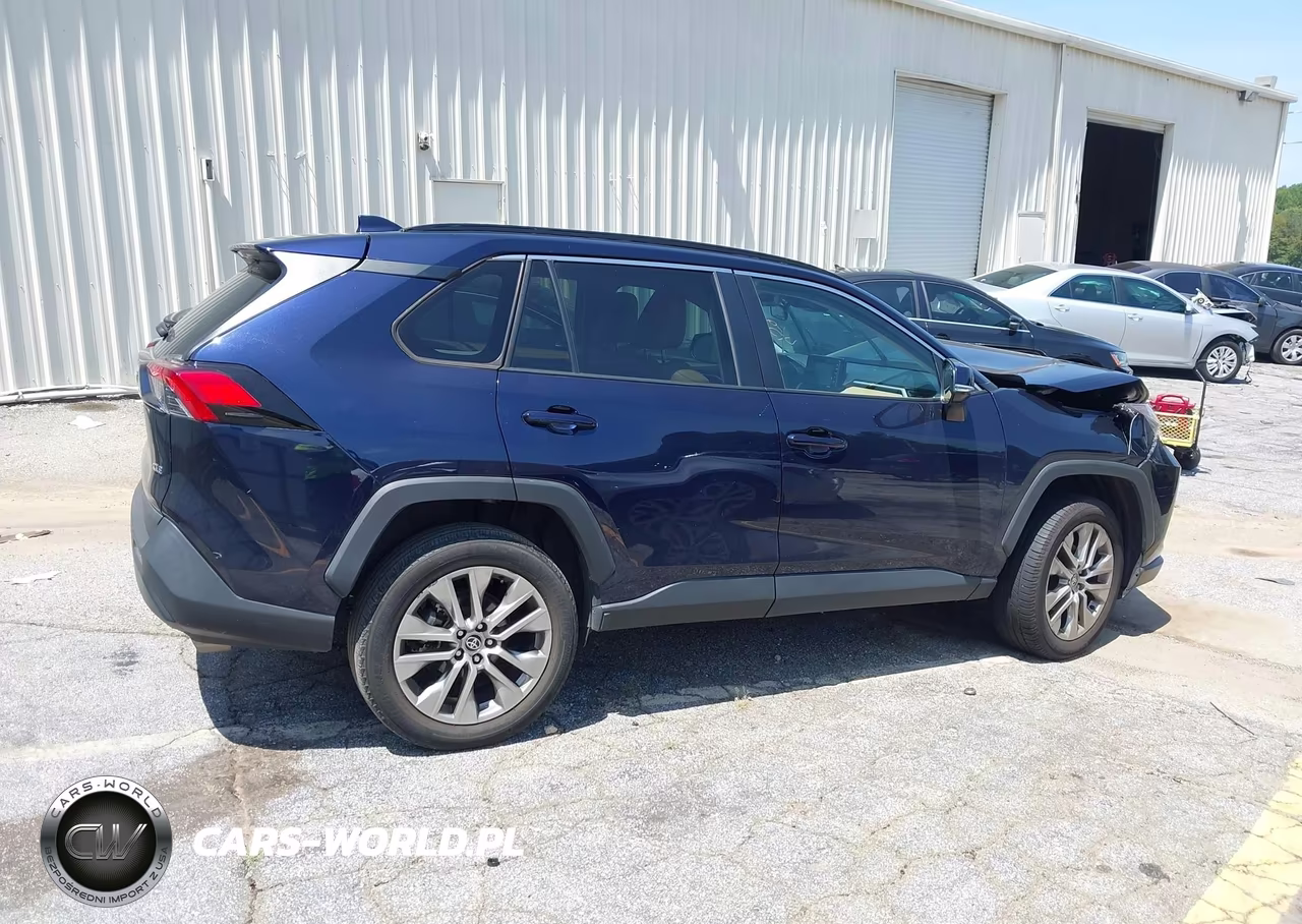 2022 Toyota Rav4 Xle Premium VIN:2T3C1RFV2NW188105 - 13