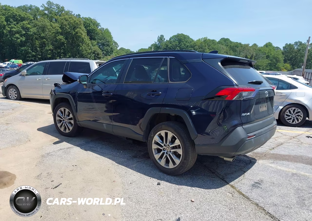 2022 Toyota Rav4 Xle Premium VIN:2T3C1RFV2NW188105 - 3