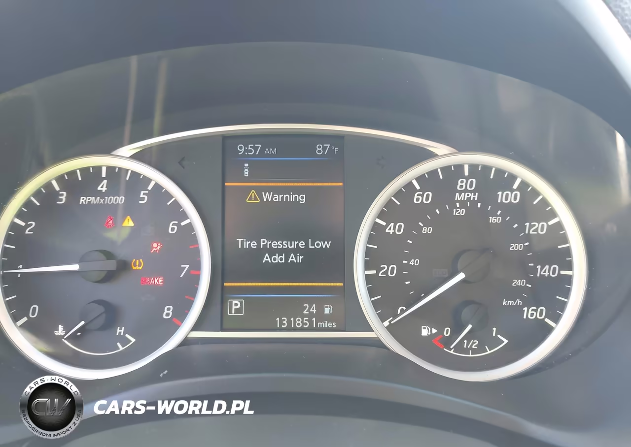 2019 Nissan Sentra S VIN:3N1AB7AP4KY319013 - 7