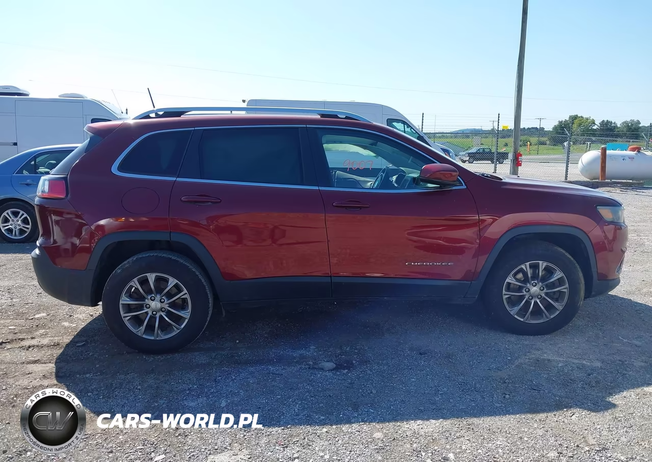 2019 Jeep Cherokee Latitude Plus 4X4 VIN:1C4PJMLBXKD386325 - 13