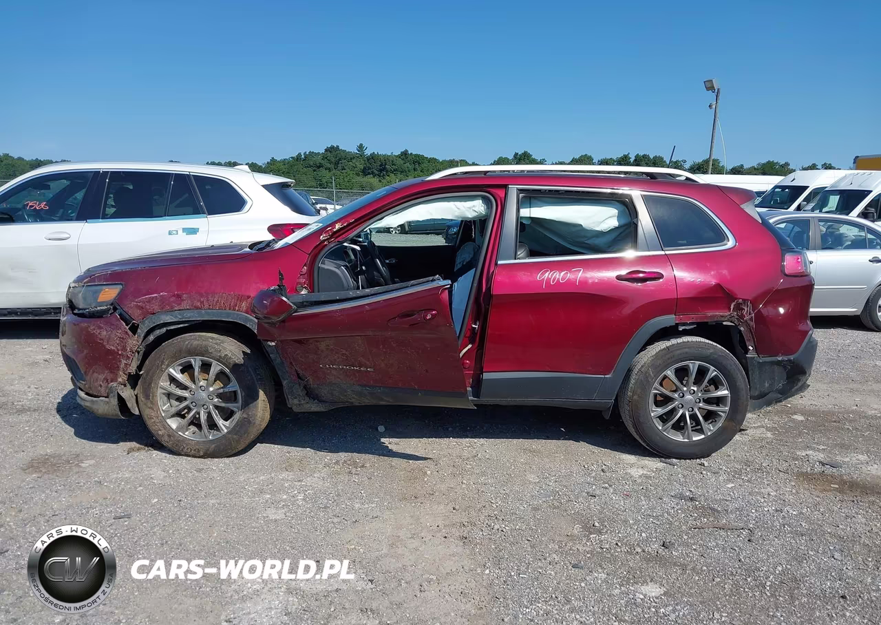 2019 Jeep Cherokee Latitude Plus 4X4 VIN:1C4PJMLBXKD386325 - 14