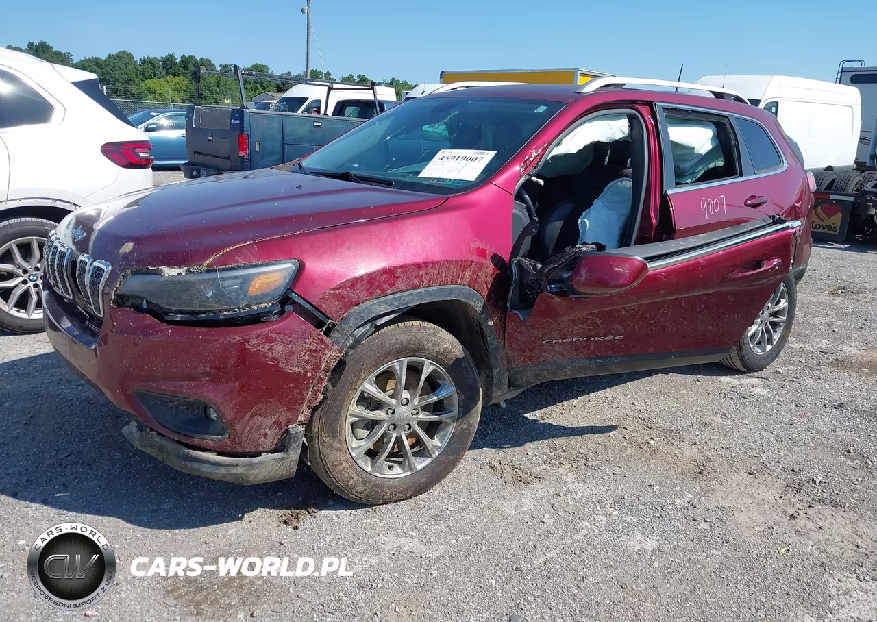 2019 Jeep Cherokee Latitude Plus 4X4 VIN:1C4PJMLBXKD386325 - 2