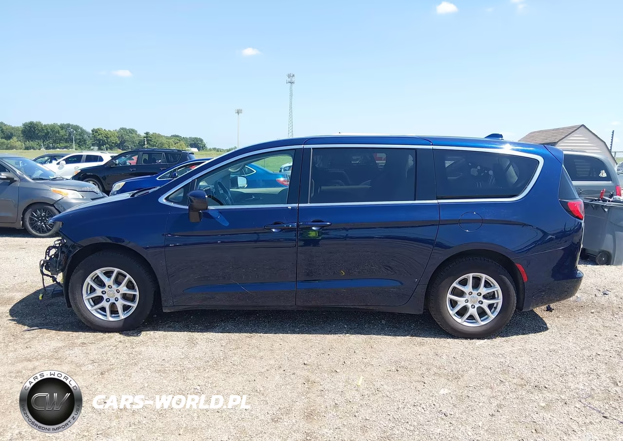 2018 Chrysler Pacifica Lx VIN:2C4RC1CG2JR130057 - 15