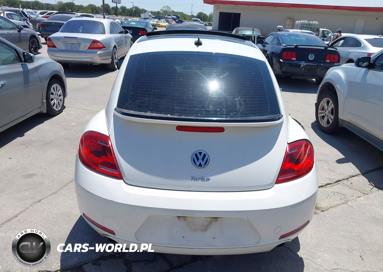 2013 Volkswagen Beetle 2.0T Turbo VIN:3VWV67AT5DM645281 - 16