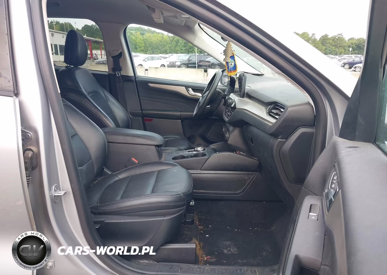 2021 Ford Escape Sel VIN:1FMCU0H61MUA23422 - 5