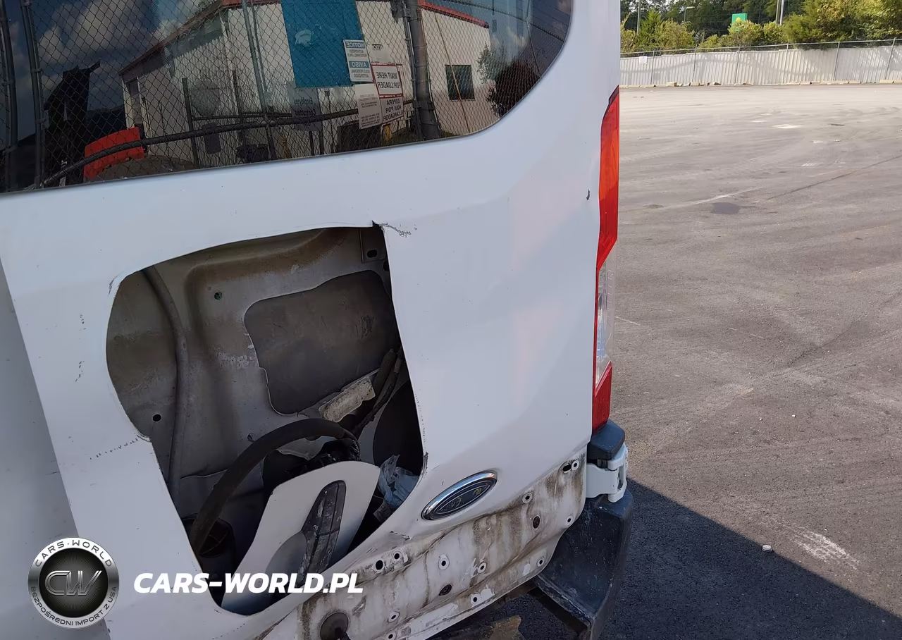 2015 Ford Transit-150 VIN:1FTNE1CG5FKA57717 - 6