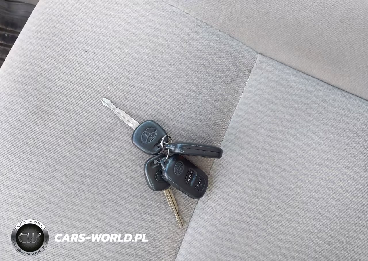 2005 Toyota Corolla Le VIN:1NXBR32EX5Z436049 - 11