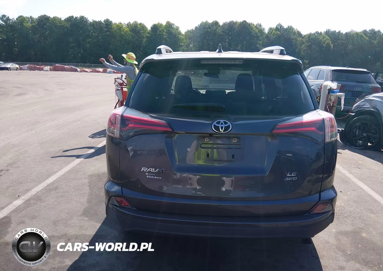 2018 Toyota Rav4 Le VIN:JTMBFREV2JD252021 - 17
