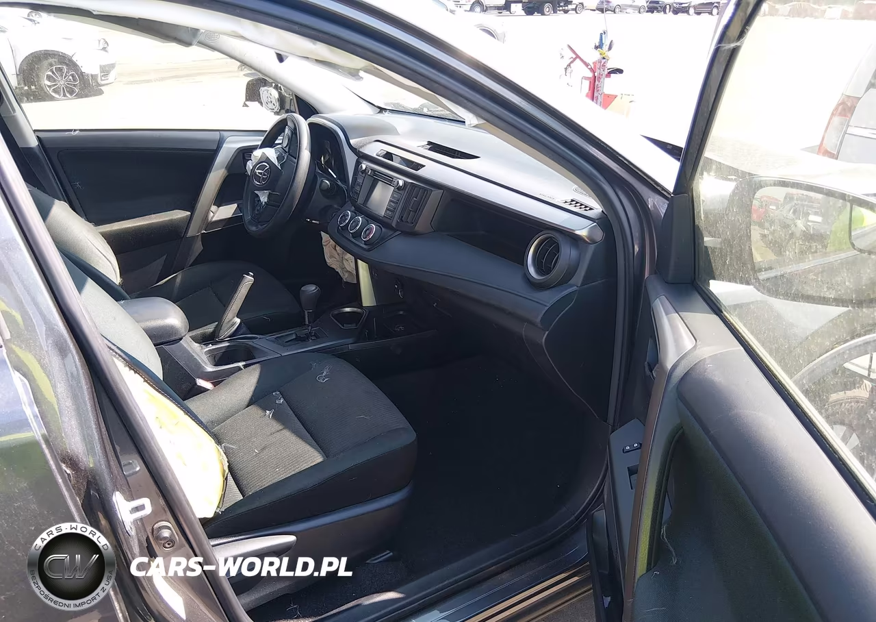 2018 Toyota Rav4 Le VIN:JTMBFREV2JD252021 - 5