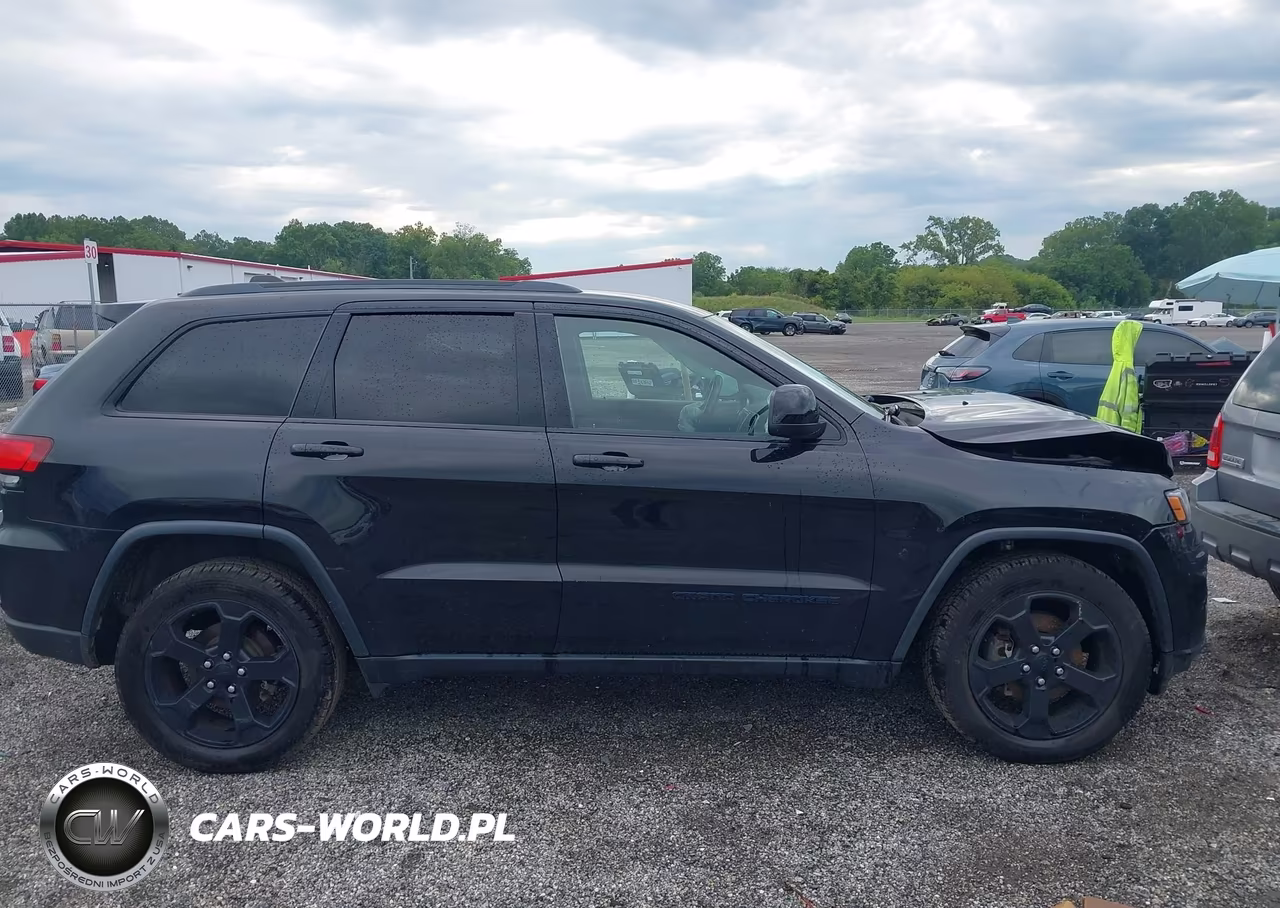 2019 Jeep Grand Cherokee Upland 4X2 VIN:1C4RJEAG1KC833059 - 13