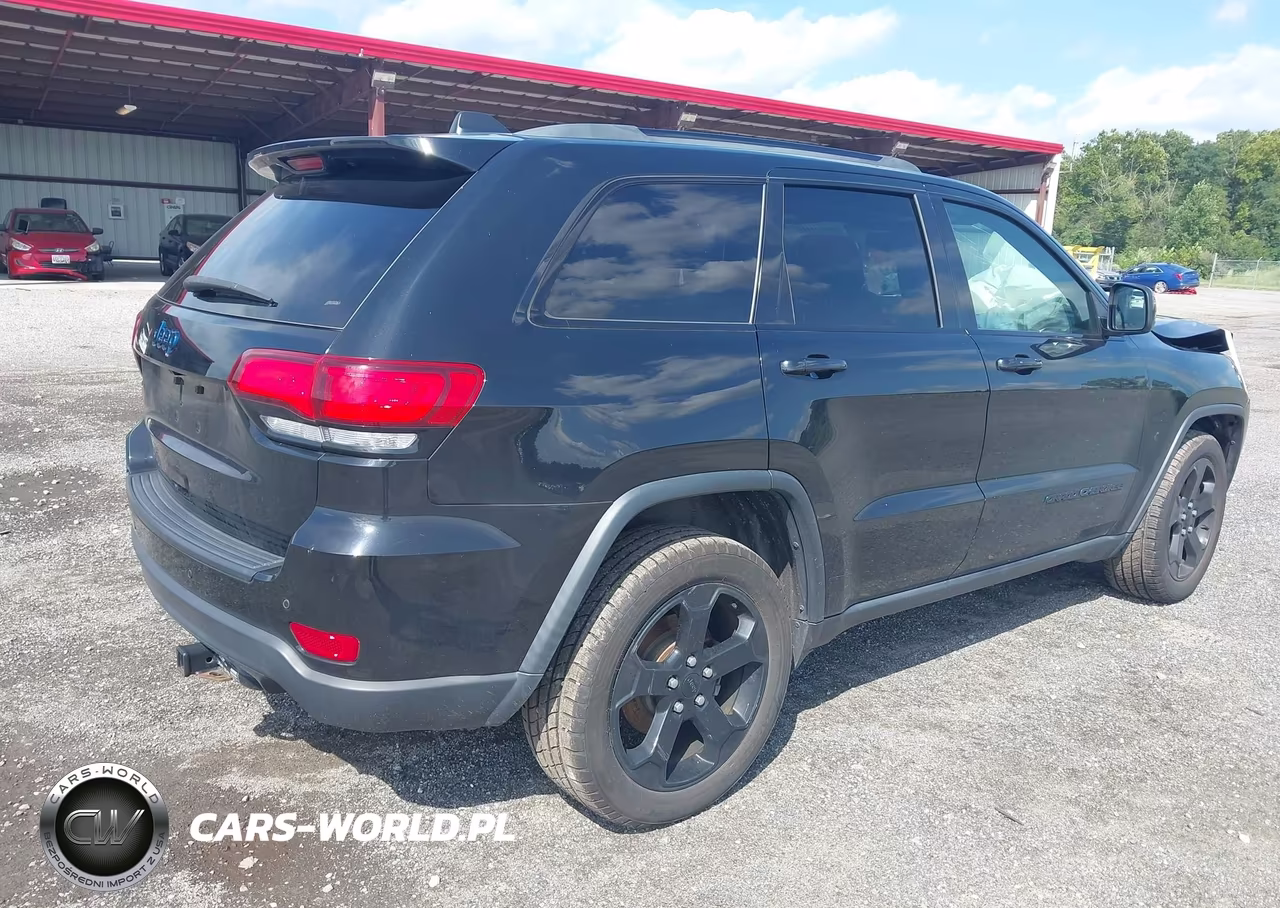 2019 Jeep Grand Cherokee Upland 4X2 VIN:1C4RJEAG1KC833059 - 4