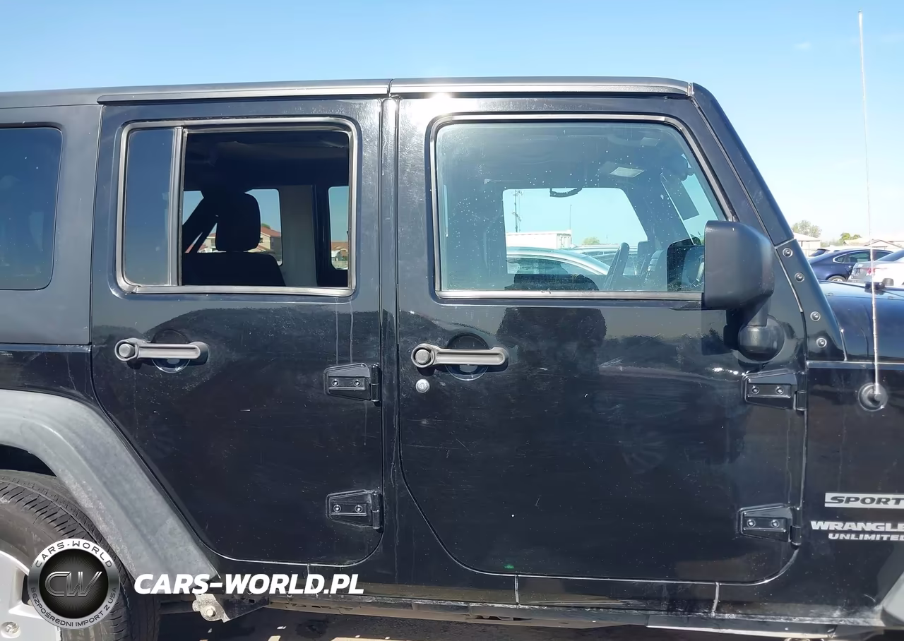2016 Jeep Wrangler Unlimited Sport VIN:1C4BJWDG3GL191597 - 13