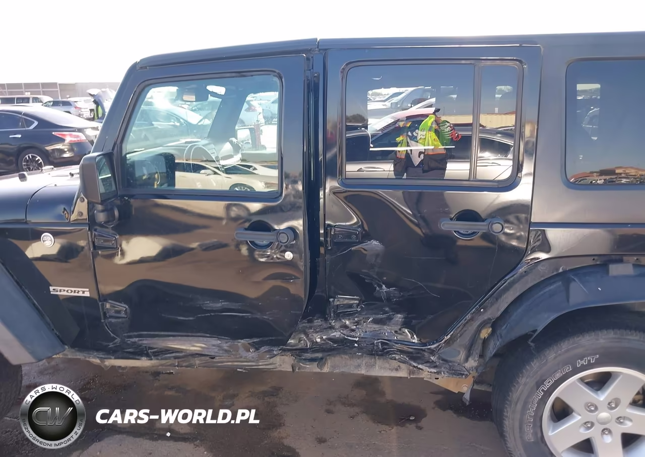 2016 Jeep Wrangler Unlimited Sport VIN:1C4BJWDG3GL191597 - 14