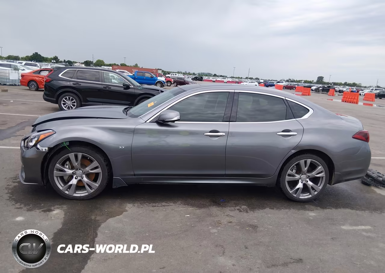 2019 Infiniti Q70 3.7X Luxe VIN:JN1BY1AR9KM585132 - 15